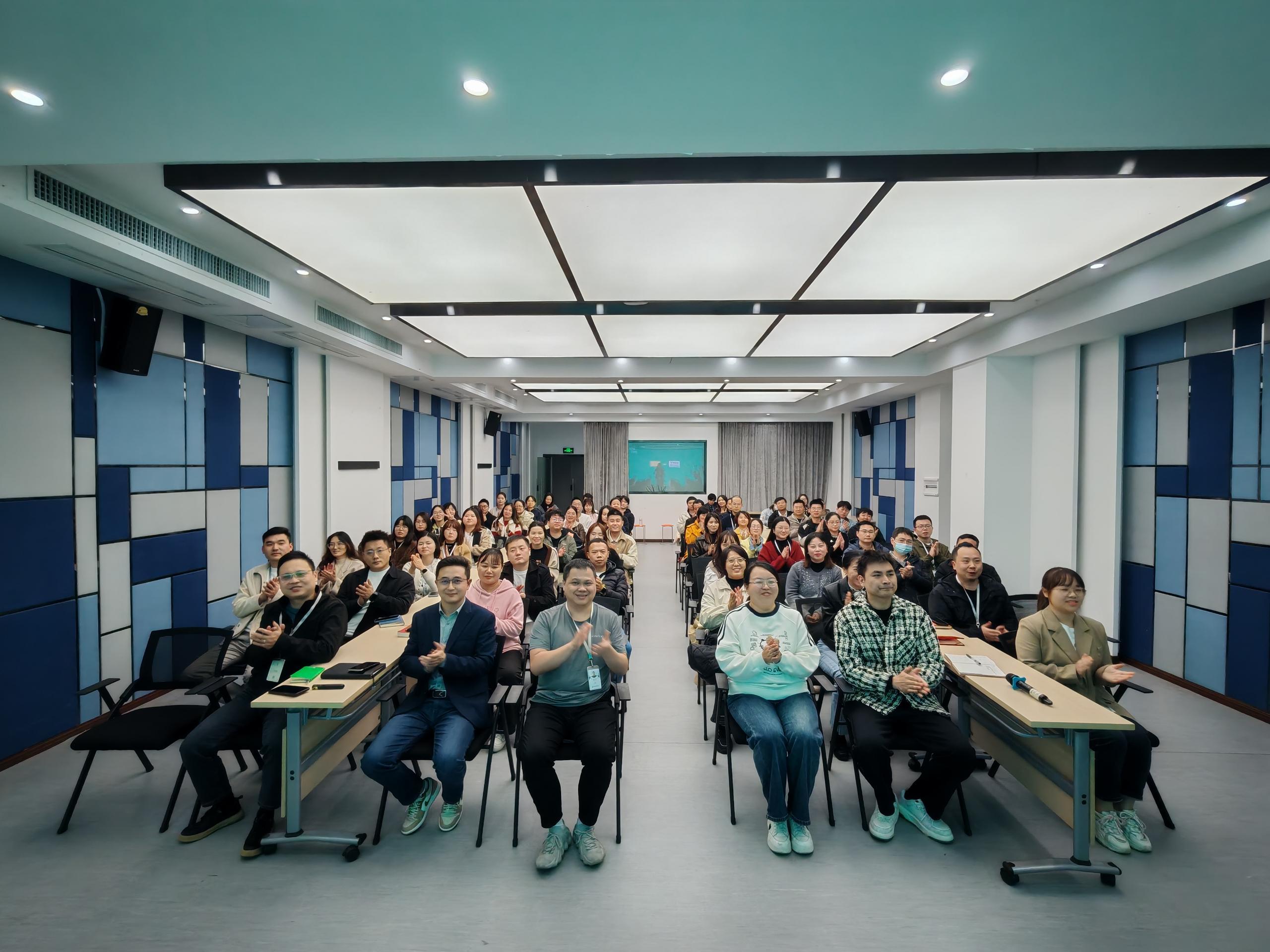 精准聚焦 谋胜收官 | 纳新科技2025年第三季度总结会圆满召开1